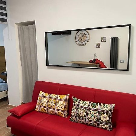 Perugia Home Apartment La Finestra Di Fronte Bagian luar foto